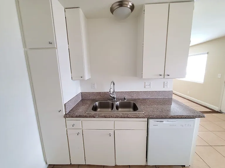 Villa Gardens Apts - Carmel Palm, LP — Photo 13