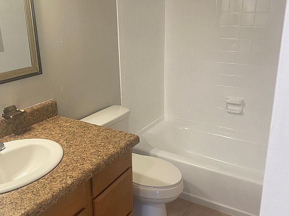 5th image of 2481 8th St #67