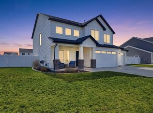 768 E 1100 S, Hyrum, UT 84319