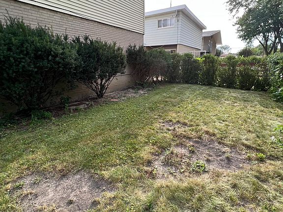 2nd image of 4843 Elm St #A