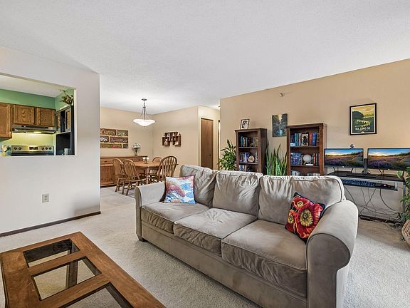 4th image of 1015 Rae Dr APT 8