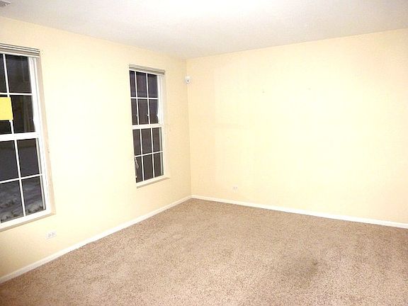 3rd image of 1064 Four Seasons Blvd