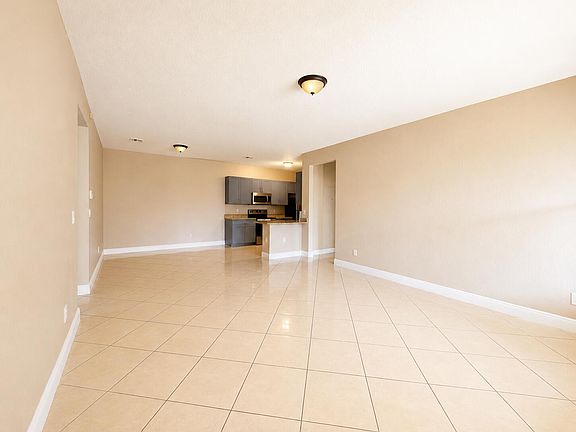 3rd image of 3549 Forest Hill Blvd APT 25