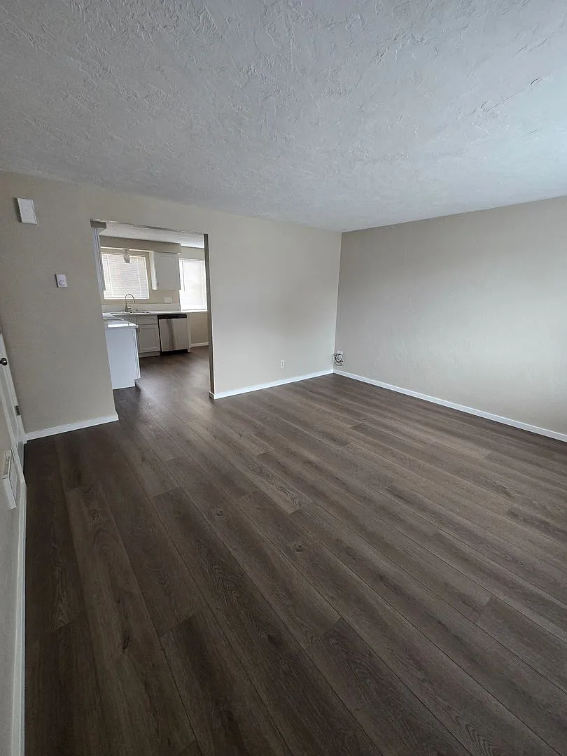 Burkhart Duplex — Photo 2