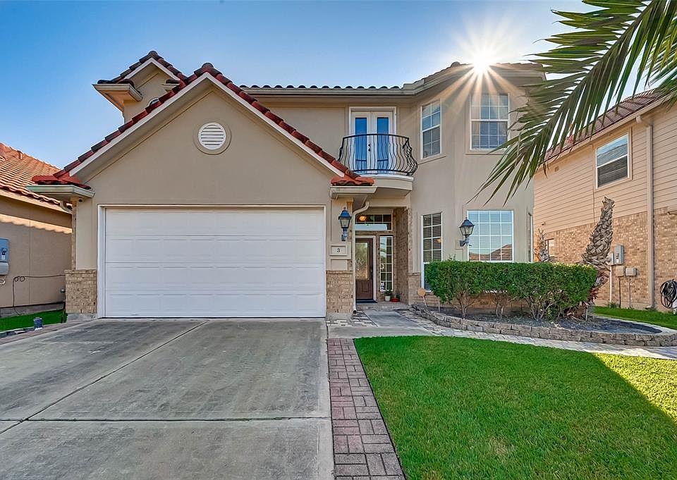 1st image of 3 Pebble Beach Ct