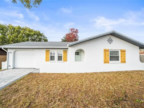 6543 Barcelona Blvd, Brooksville, FL 34602