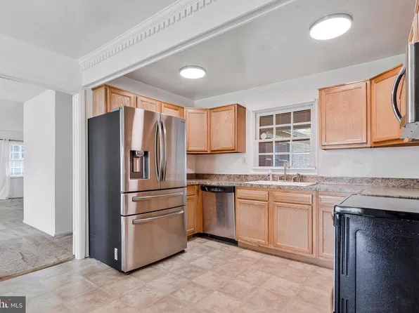 2405 Kelsey Ln, Bowie, MD 20715