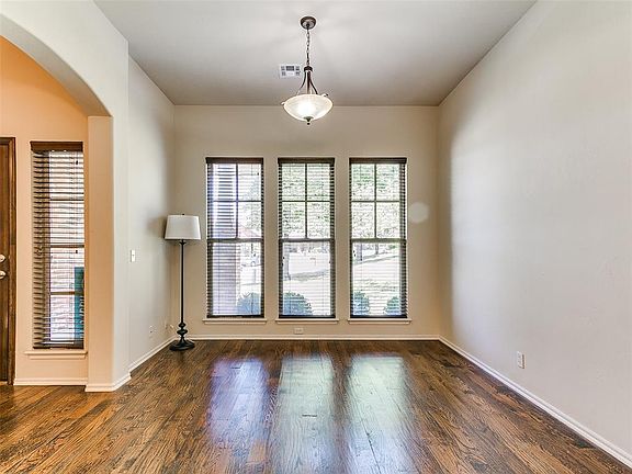 2nd image of 200 Nature Ln