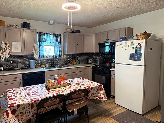 3rd image of 276 County Road 3201