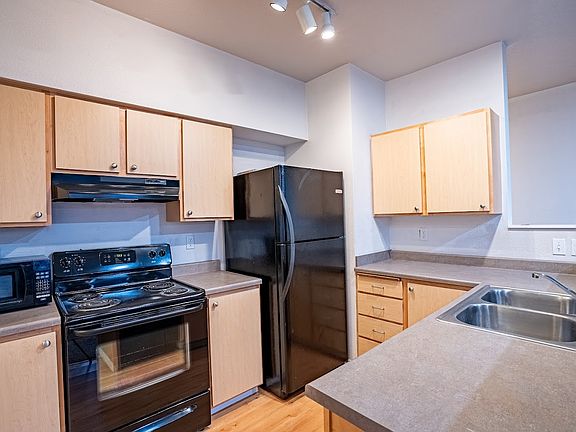 3rd image of 22855 E Country Vista Dr APT 432