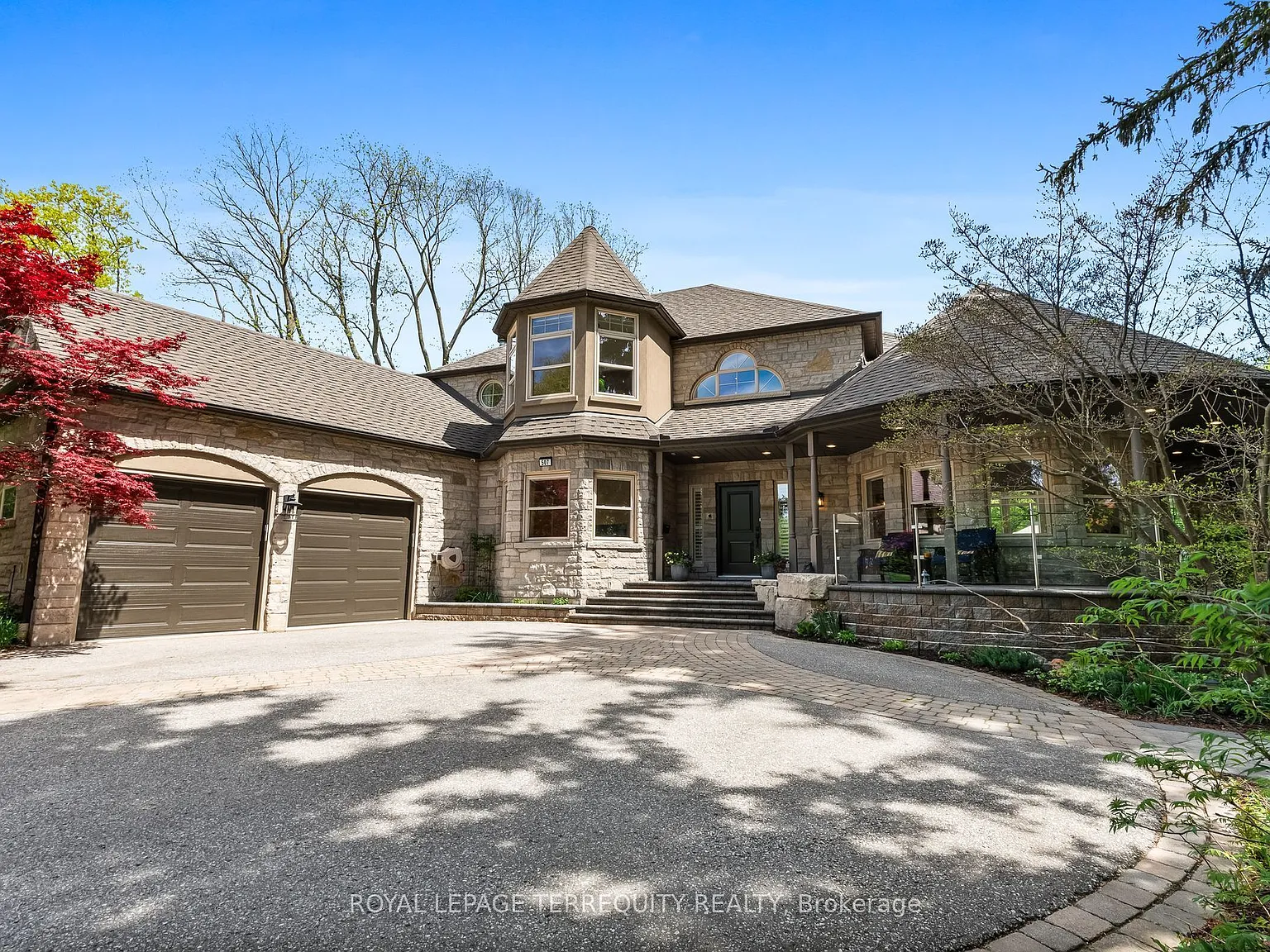 4 bed, $5,500 — Photo 1