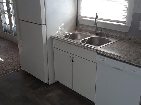 5th image of 634 S Arlington Ave