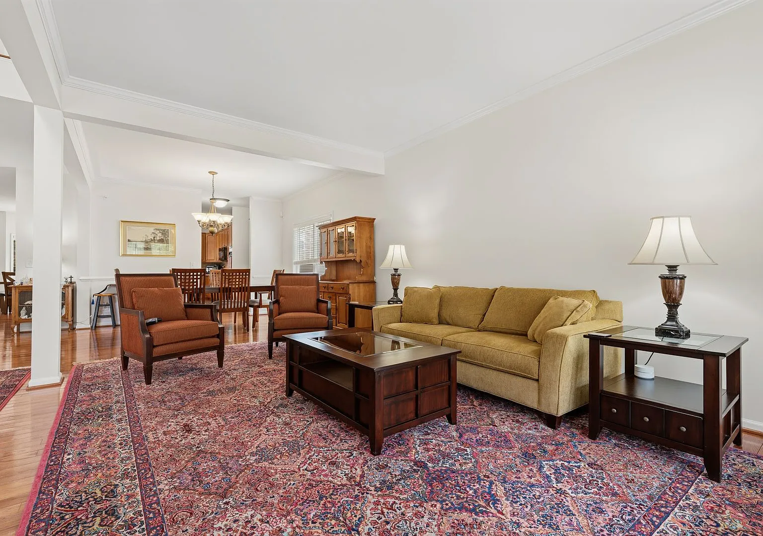 *Park Flex Stays* Beautifully Appointed Furnished Home Near Duke & Croasdaile — Photo 3