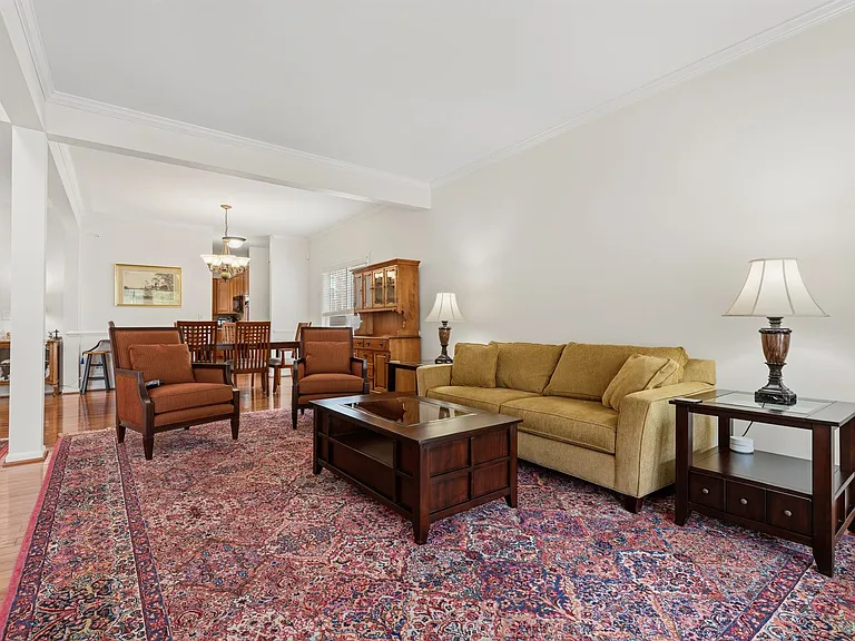 3809 Stoneybrook Dr — Photo 3