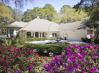 4 Chaplin Dr, Hilton Head Island, SC 29926
