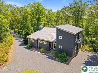 22 Sequin Cir, Jim Thorpe, PA 18229