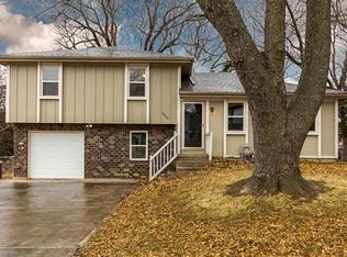 9919 W 60th Ter, Merriam, KS 66203