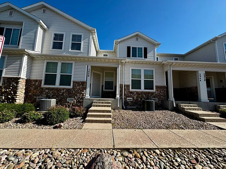 5950 Conductors Point — Photo 3