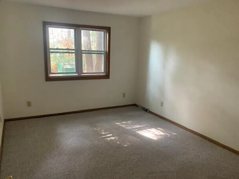 Elk Cir — Photo 19