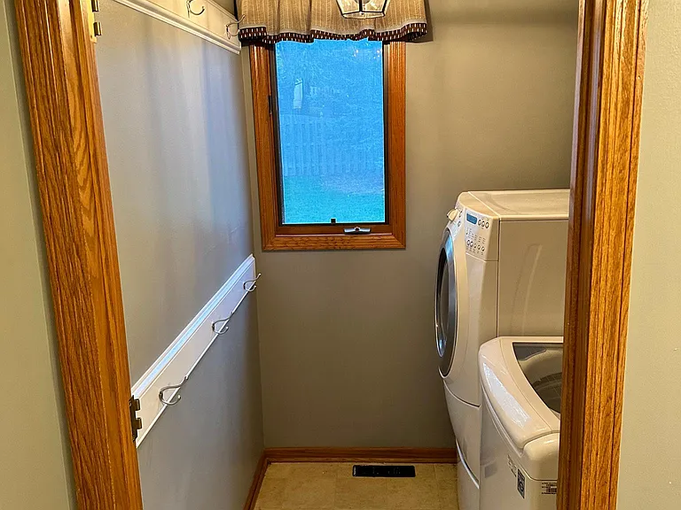 17007 Karen St — Photo 17