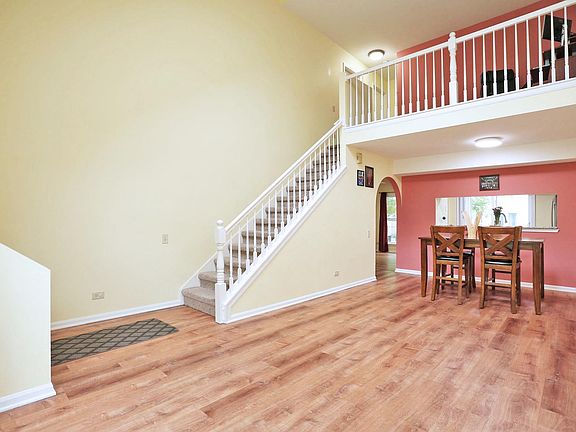 3rd image of 1516 Westbury Dr