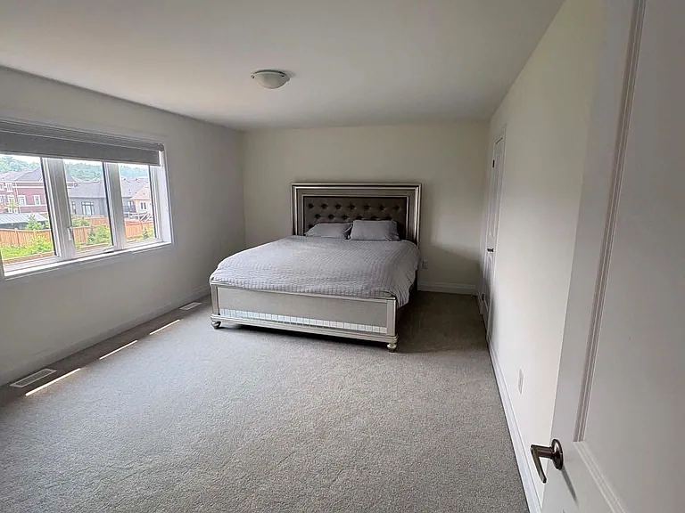 218 Mapleside Dr #UPPER — Photo 14