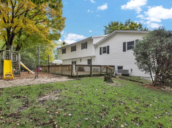 2106 Chestnut STREET, West Bend, WI 53095