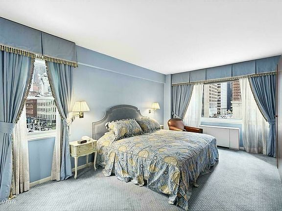 2nd image of 1381 Avenue Of The Amer #5J