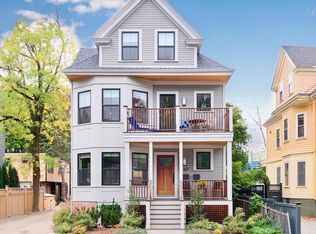 117 Walden St #1, Cambridge, MA 02140