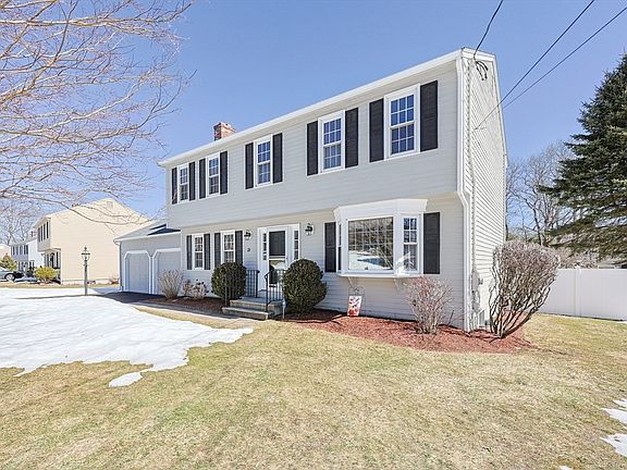 3rd image of 21 Carp Rd