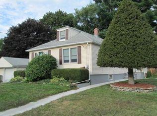 2 Conant Ave, Dudley, MA 01571