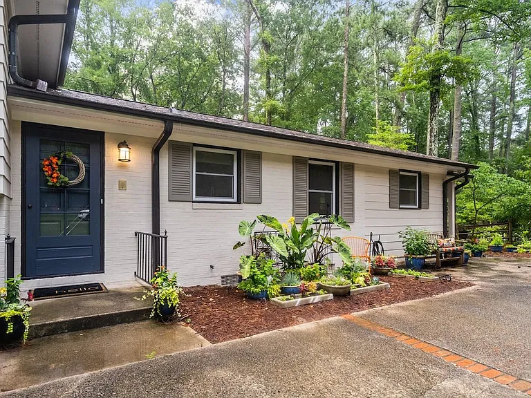 3509 Westglen Rd — Photo 31