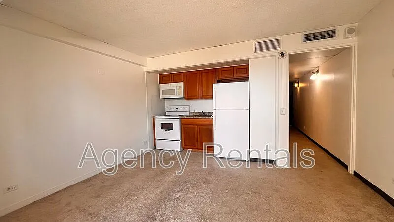 1 bed, 1.0 bath, 537 sqft, $2,400 — Photo 3