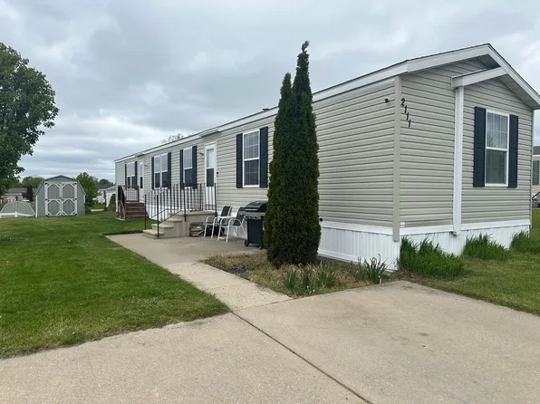 2111 Quarry Dr #196, Hudsonville, MI 49426