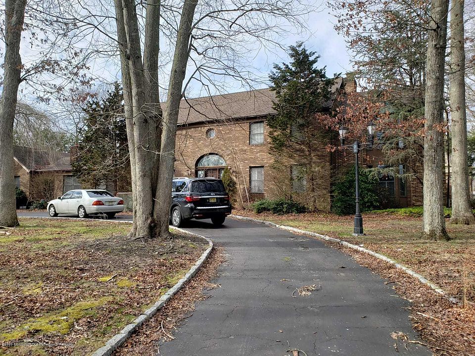 1st image of 720 Woodchuck Ln