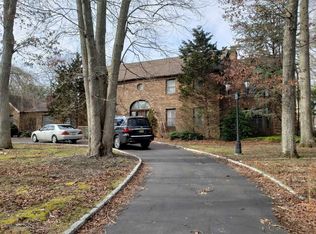 720 Woodchuck Ln, Toms River, NJ 08755