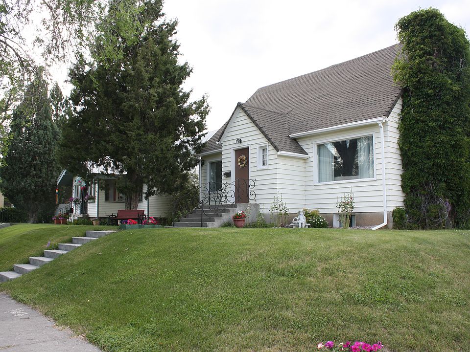 1st image of 149 E Main St