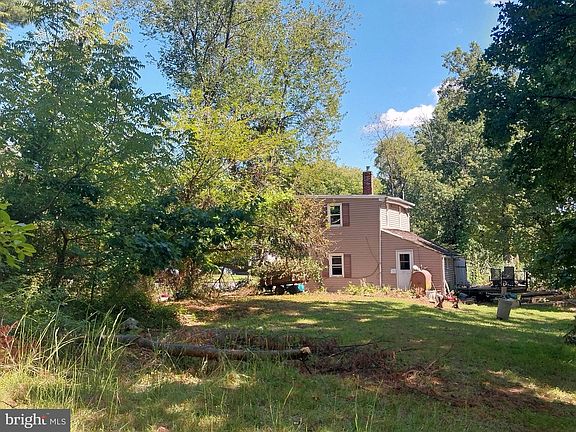 2nd image of 16 Springfield Rd