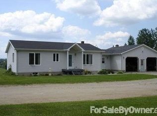 553 Vt Route 100, Newport Center, VT 05857