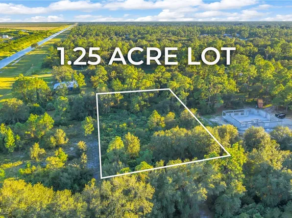 7547 22nd Pl, Labelle, FL 33935