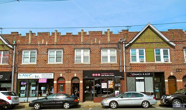 1st image of 7-19 Fair Lawn Ave