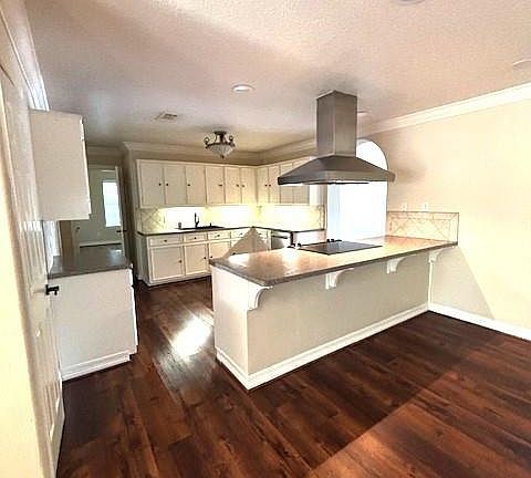 4th image of 318 Ridgewood Rd