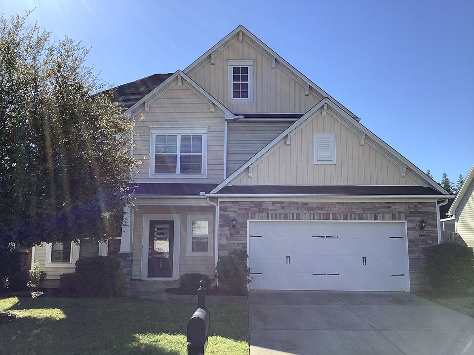 1st image of 208 Stonebury Dr