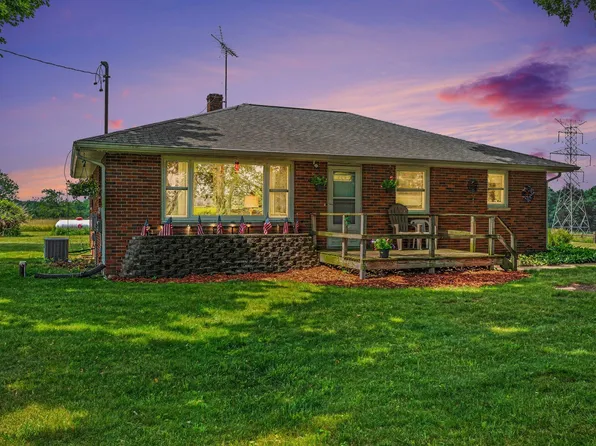 15290 Enzian Rd, Plainwell, MI 49080