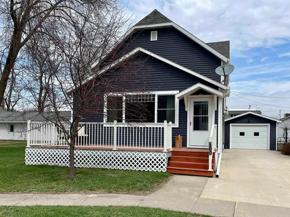 100 5th St NW, Fort Atkinson, IA 52144