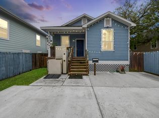 5319 Avenue R, Galveston, TX 77551