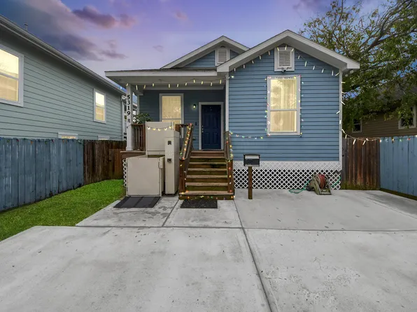 5319 Avenue R, Galveston, TX 77551