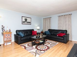 3 Egan Ct, Bayonne, NJ 07002