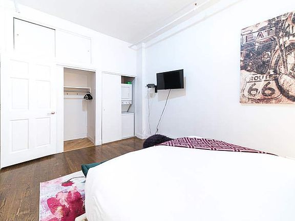 2nd image of 141 Grand St #2