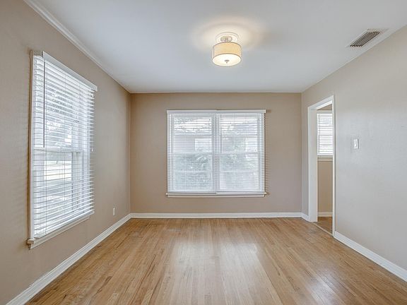 5th image of 3212 31st St